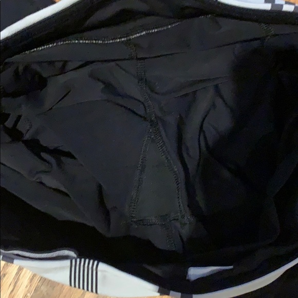 Lululemon Run Inspire size 8 black and white - Picture 7 of 7